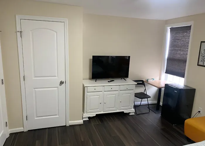 Beautiful Bedroom Next Camden Yard And M&T Stadium